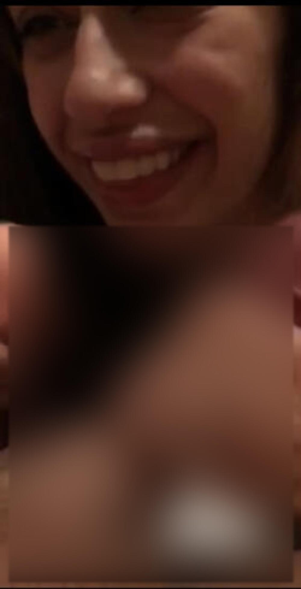 Ako je suditi po pjevačicinom osmijehu, njoj je ovo... 