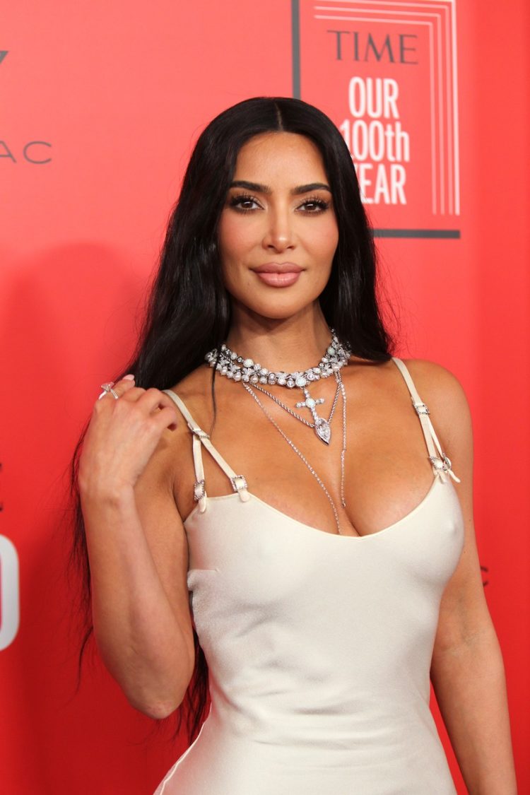 Image: 772154972, License: Rights-managed, Restrictions: -ALLCOUNTRY, Model Release: no, Pictured: Kim Kardashian, Credit line: Jennifer Mitchell / SplashNews.com / Splash / Profimedia